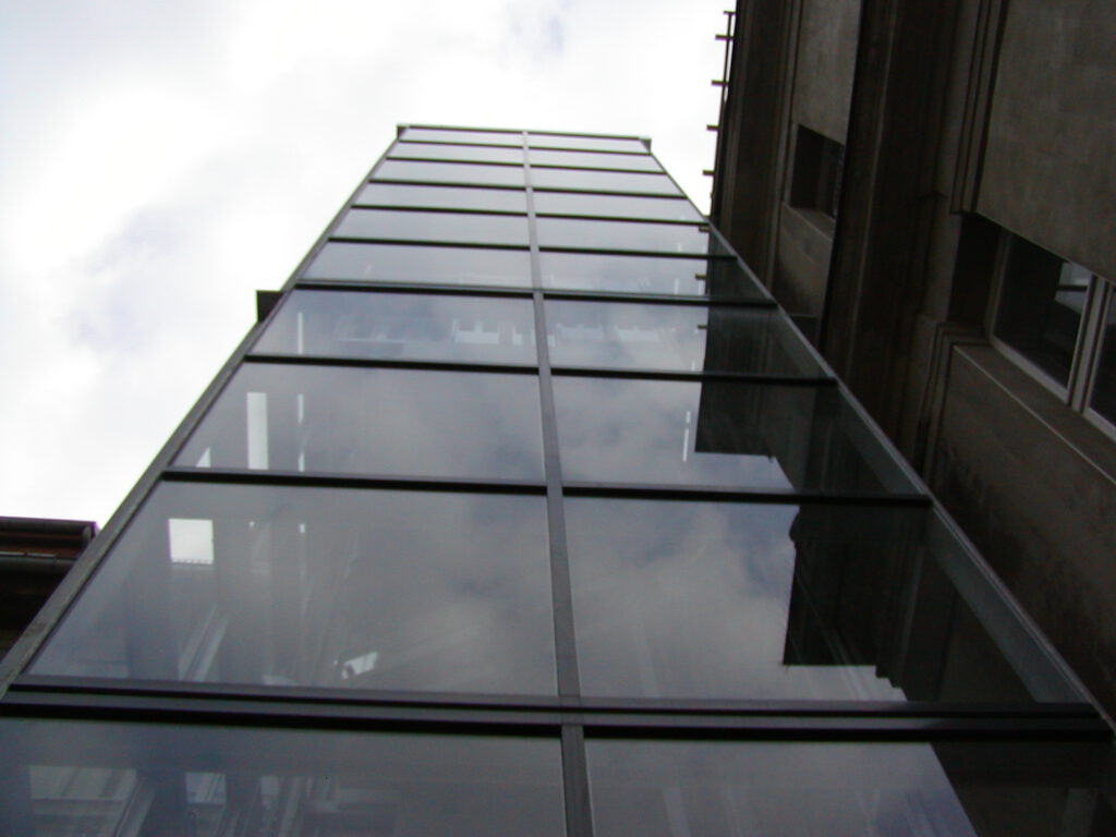 Fassade aus Glas